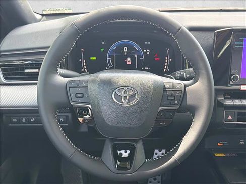 Used 2026 Toyota Camry SE FWD image 23