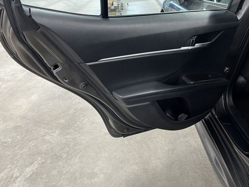 Used 2023 Toyota Camry SE image 13