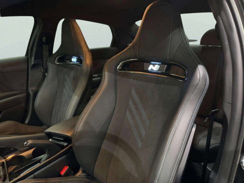 Used 2024 Hyundai Elantra N image 17