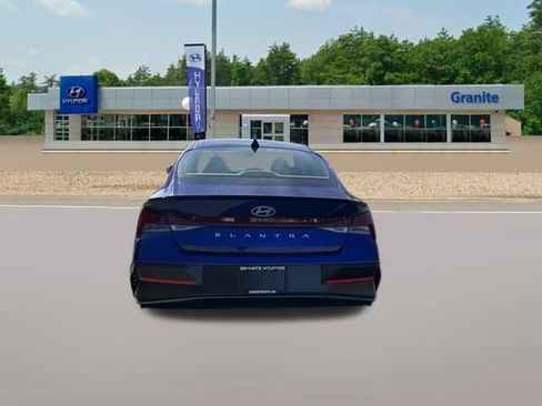 New 2026 Hyundai Elantra SEL Sport Premium FWD image 5