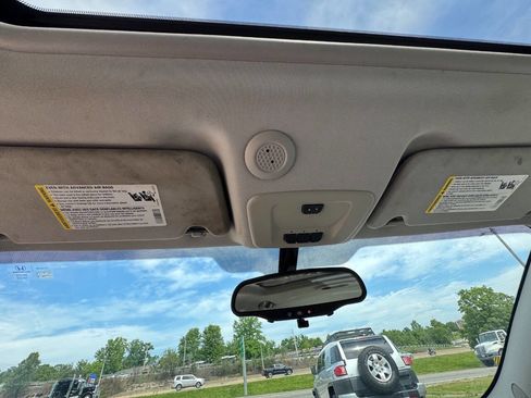 Used 2012 Chevrolet Impala LT w/ LT Sunroof Package FWD image 24