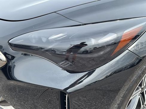 Used 2018 Kia Stinger GT2 AWD/4WD image 9