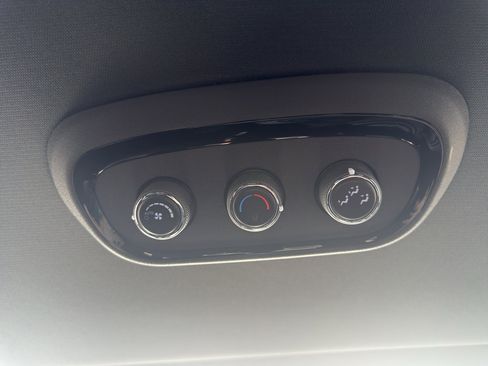 Used 2025 Dodge Durango GT image 19