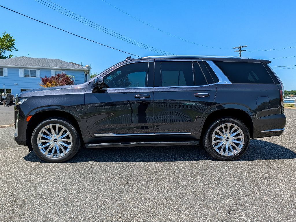 Used 2023 Cadillac Escalade Premium Luxury AWD/4WD image 9