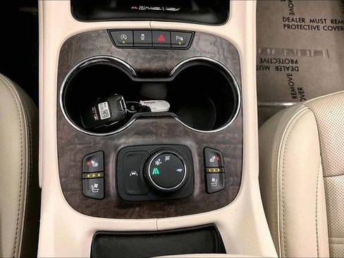 Used 2022 GMC Acadia Denali w/ Trailering Package image 34