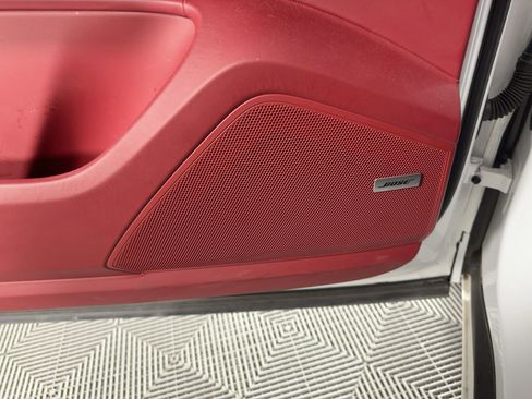 Certified 2022 Porsche Cayenne Platinum Edition image 22