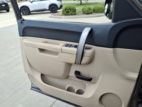 Used 2011 Chevrolet Silverado 1500 LT w/ All-Star Edition AWD/4WD image 17