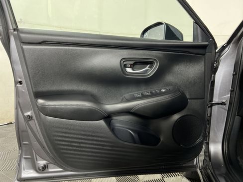 Used 2024 Honda HR-V EX-L image 14