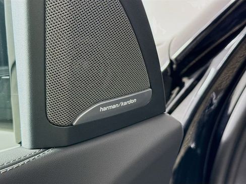 New 2026 BMW X5 xDrive50e w/ M Sport Package image 19