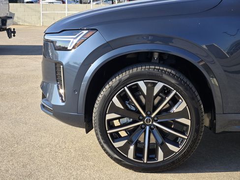 New 2026 Volvo XC90 B6 Ultra image 11