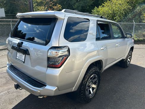 Used 2023 Toyota 4Runner TRD Off-Road image 5