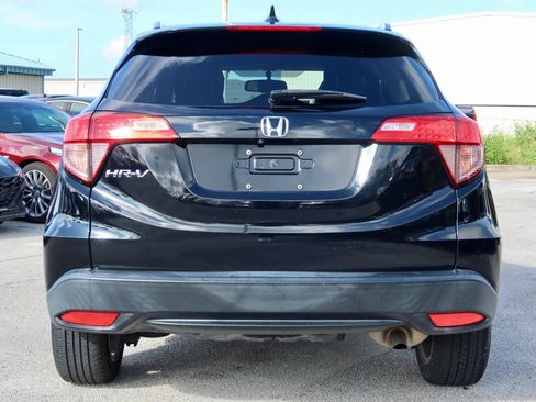 Used 2017 Honda HR-V EX-L image 3