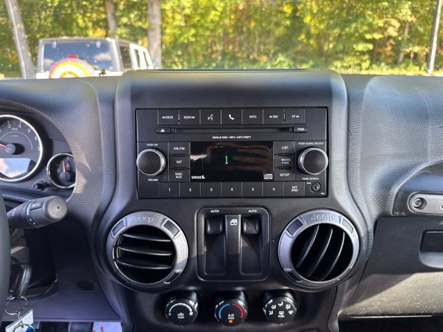 Used 2016 Jeep Wrangler Sport w/ Quick Order Package 23S AWD/4WD image 15