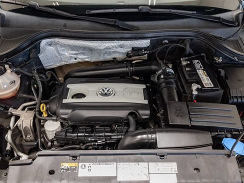 Used 2018 Volkswagen Tiguan Limited w/ Premium Package AWD/4WD image 3