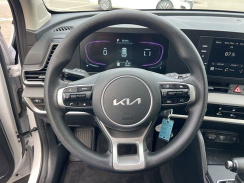 Certified 2025 Kia Sportage LX AWD/4WD image 15