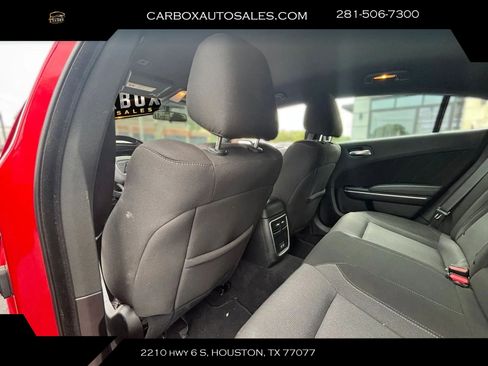 Used 2022 Dodge Charger SXT RWD image 19