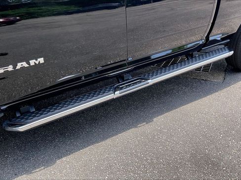 Certified 2025 RAM 2500 Big Horn AWD/4WD image 33