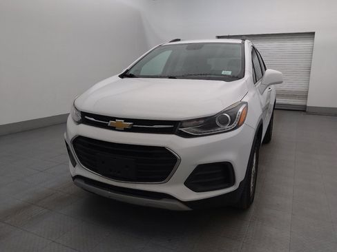 Used 2020 Chevrolet Trax LT w/ LT Convenience Package image 15