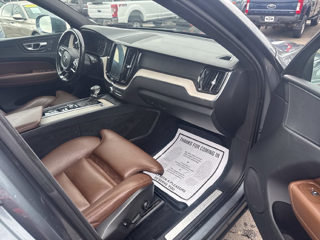 Used 2018 Volvo XC60 T6 Inscription w/ Convenience Package AWD/4WD image 33
