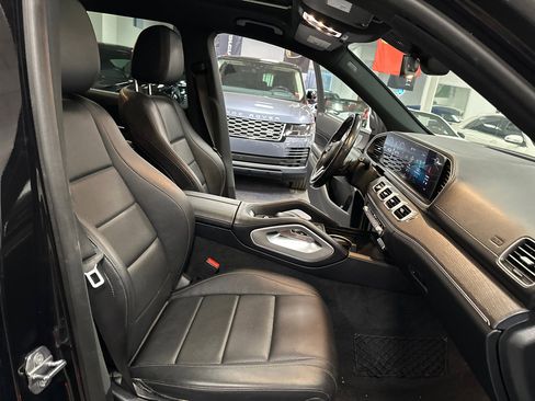 Used 2020 Mercedes-Benz GLS 450 4MATIC image 36