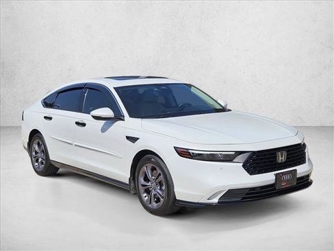 Used 2024 Honda Accord EX-L image 3