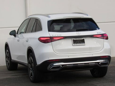 New 2026 Mercedes-Benz GLC 300 4MATIC image 5