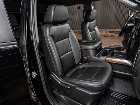 Used 2021 Chevrolet Silverado 1500 LT Trail Boss w/ Convenience Package II image 30