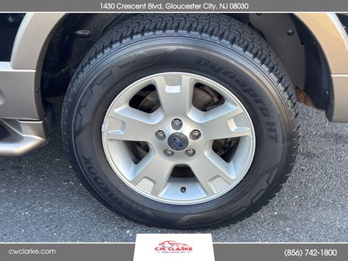 Used 2003 Ford Explorer Eddie Bauer image 28