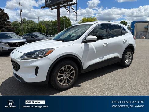 Used 2021 Ford Escape SE w/ Convenience Package AWD/4WD image 1