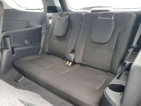 Used 2022 Ford Explorer XLT image 7