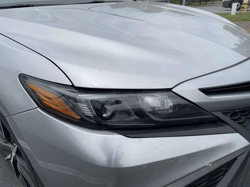 Used 2023 Toyota Camry SE FWD image 2