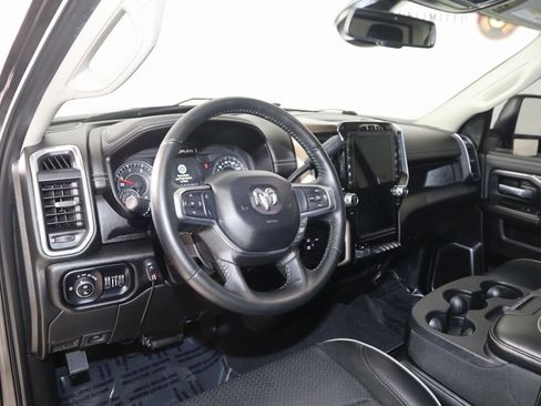 Used 2024 RAM 2500 Laramie image 24