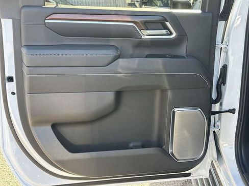 New 2026 GMC Sierra 2500 Denali w/ Denali Reserve Package image 25