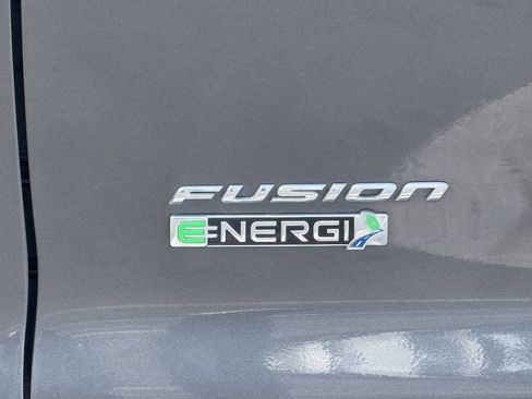 Used 2016 Ford Fusion Energi Titanium w/ Driver Assist Package FWD image 18