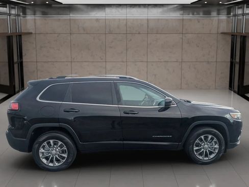 Used 2020 Jeep Cherokee Latitude Plus AWD/4WD image 4