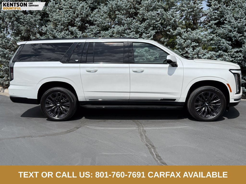 Used 2025 Cadillac Escalade ESV Sport w/ LPO, ONYX Package AWD/4WD image 10