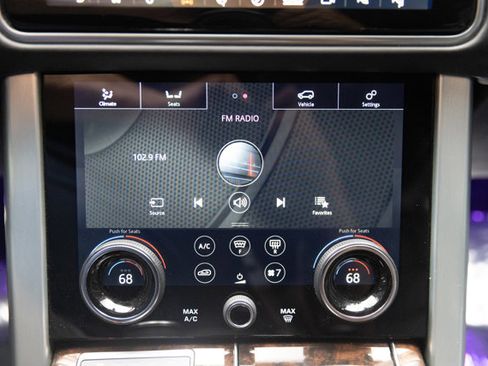 Used 2022 Land Rover Range Rover Westminster Edition image 97