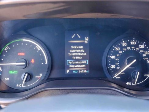 Used 2024 Toyota Sienna XLE FWD image 24