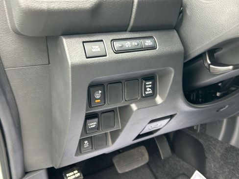 New 2026 Nissan Frontier SV w/ SV Convenience Package image 19