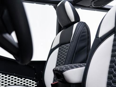 Used 2026 Jeep Wrangler Unlimited Sport image 36