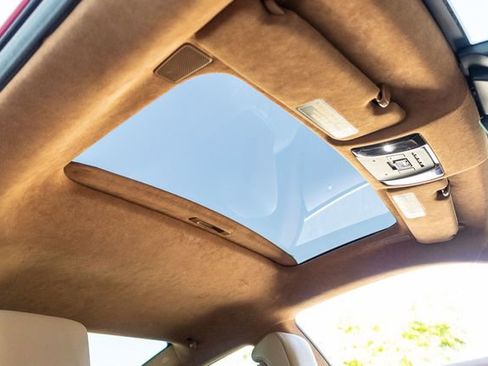 Used 2018 Lexus LC 500h image 13