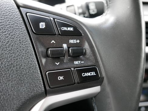 Used 2019 Hyundai Tucson Limited AWD/4WD image 28