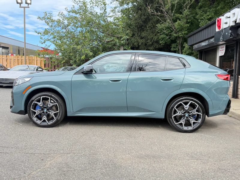 Used 2024 BMW X2 M35i AWD/4WD image 9