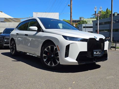 Used 2026 BMW iX xDrive60 w/ M Sport Package AWD/4WD image 2