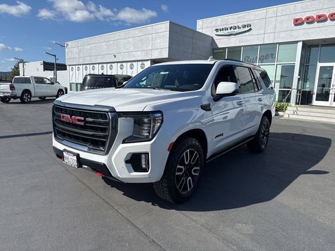 Used 2023 GMC Yukon AT4 w/ LPO, Floor Liner Package AWD/4WD image 3