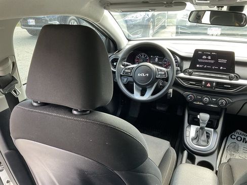 Used 2023 Kia Forte LXS FWD image 18