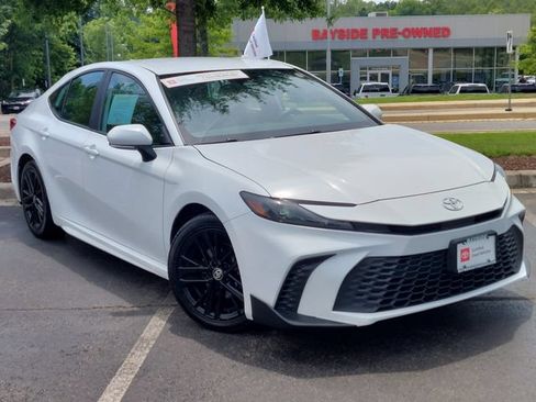 Certified 2025 Toyota Camry SE FWD image 2