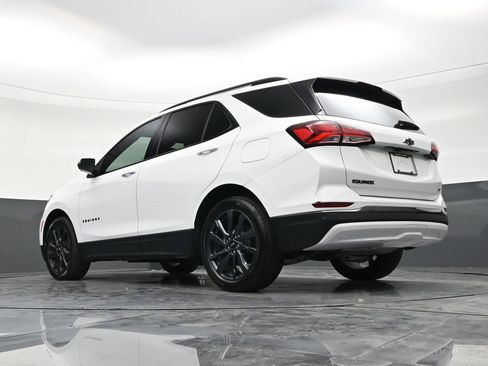 Used 2023 Chevrolet Equinox RS FWD image 23