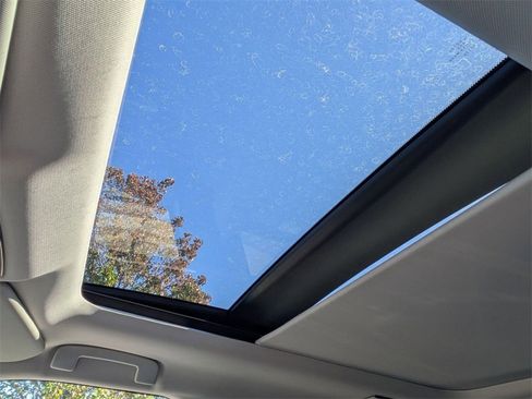 New 2025 Mitsubishi Outlander SEL image 13