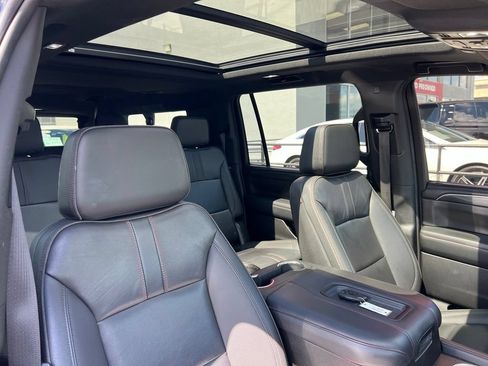 Used 2023 Chevrolet Suburban RST w/ Luxury Package AWD/4WD image 74